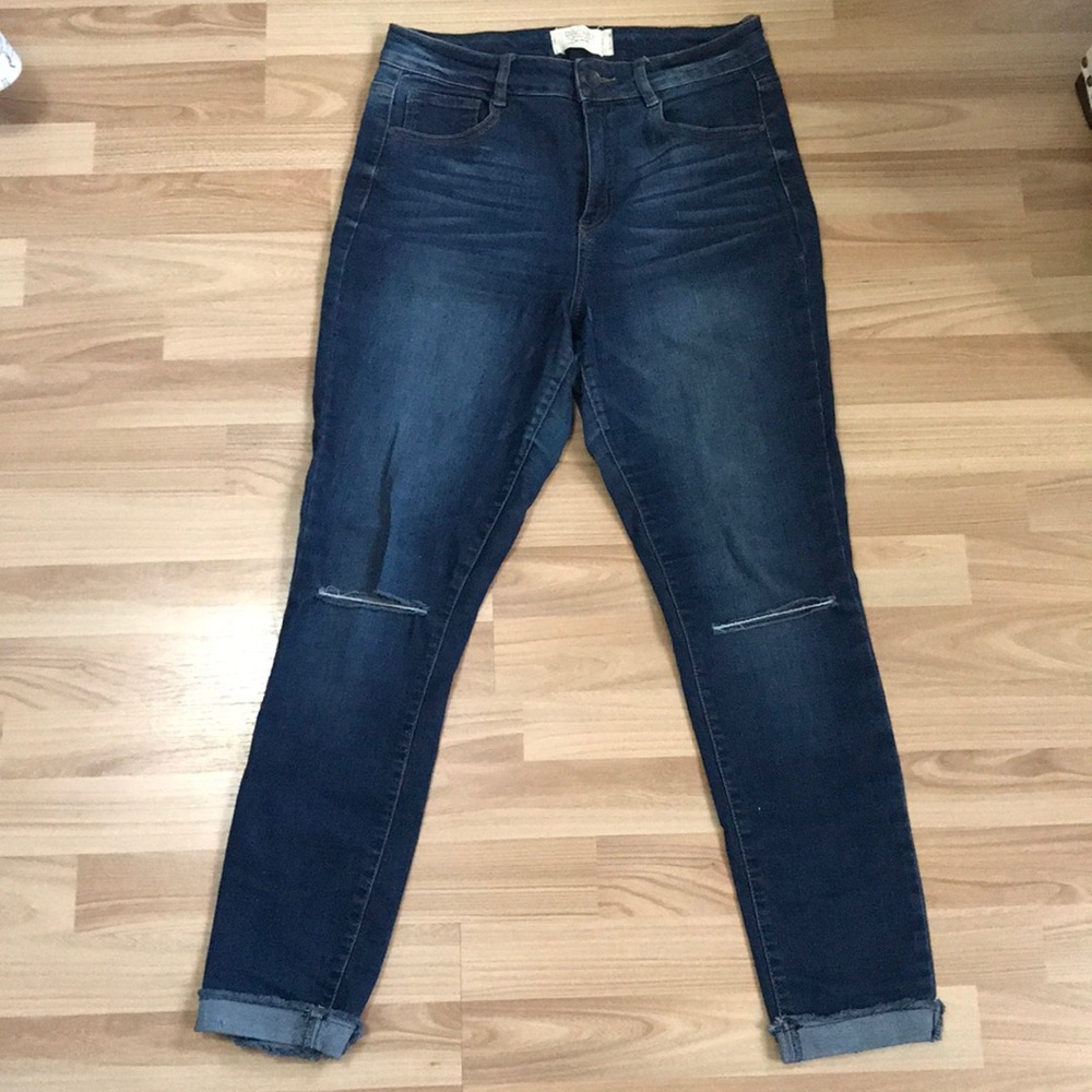 High waisted knee slit dark jeans